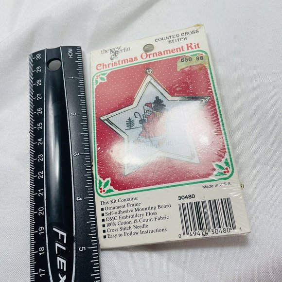 1 Small Christmas Ornaments With Frame New Berlin Cross Stitch Kits Vintage - Picture 10 of 10